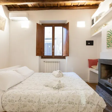 Labanca's Luxury Pantheon Rome